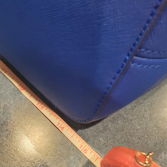 Michael Kors Travel Tote bag 💙 beautiful royal blue color,perfect for carry-on! - Picture 12 of 15